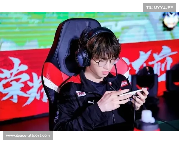 一诺三连冠背后：从天才少年到战术大脑的进化之路